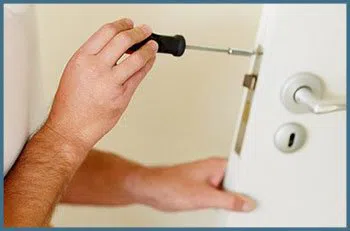 Safe Key Shop Miami, FL 305-744-5508 - 5-locks-repair